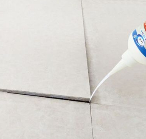 萨迦瓷砖空鼓维修公司分享卫生间瓷砖脱落的原因可能有以下几点
